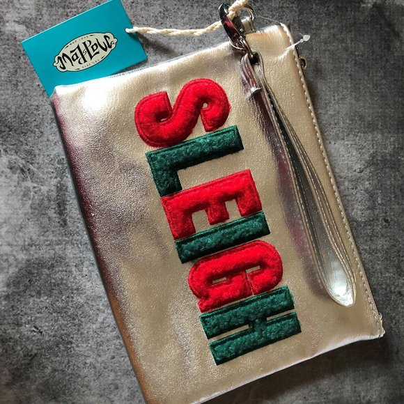 'SLEIGH' Wristlet - Picture 4 of 4